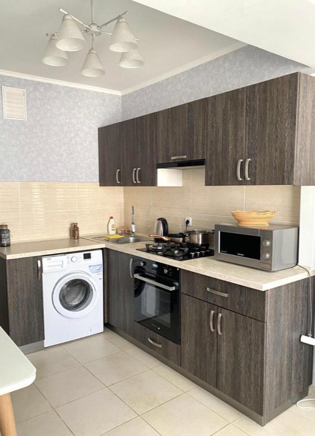 Luxury Apartment Chişinau Exteriör bild